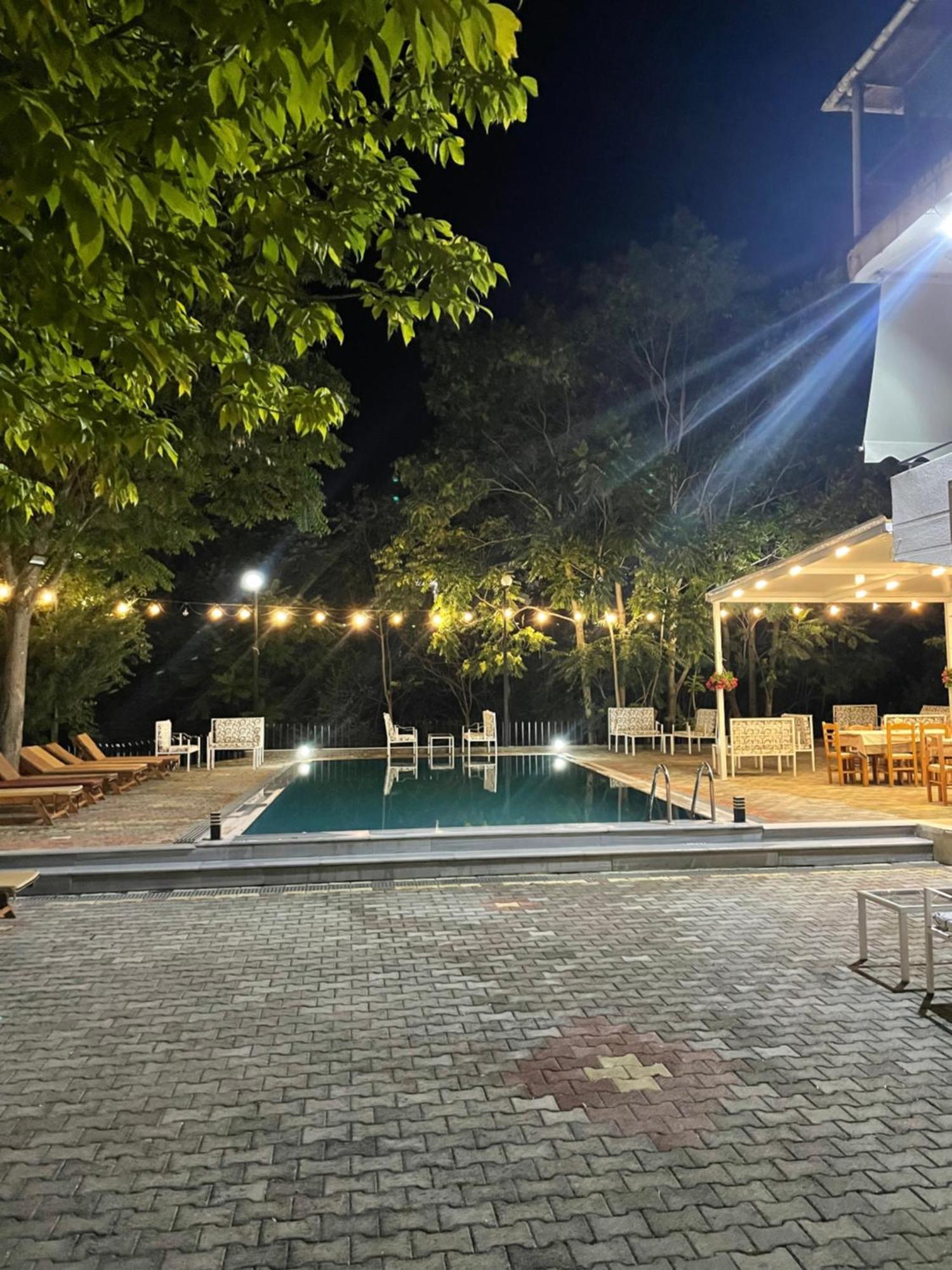 Hotel Aroma Përmet Zewnętrze zdjęcie